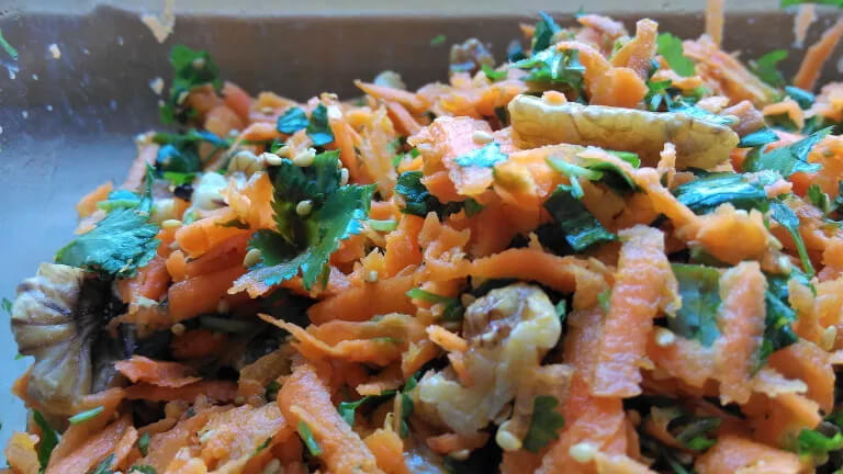 Carrot Coriander Grated Salad